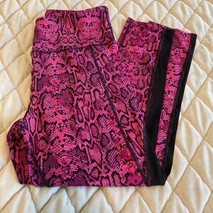 Sofia Active by Sofia Vergara Pink Snake Print Leggings Size L